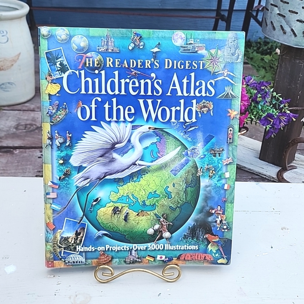 Reader's Digest Children's Atlas of the World Hardcover BOOK